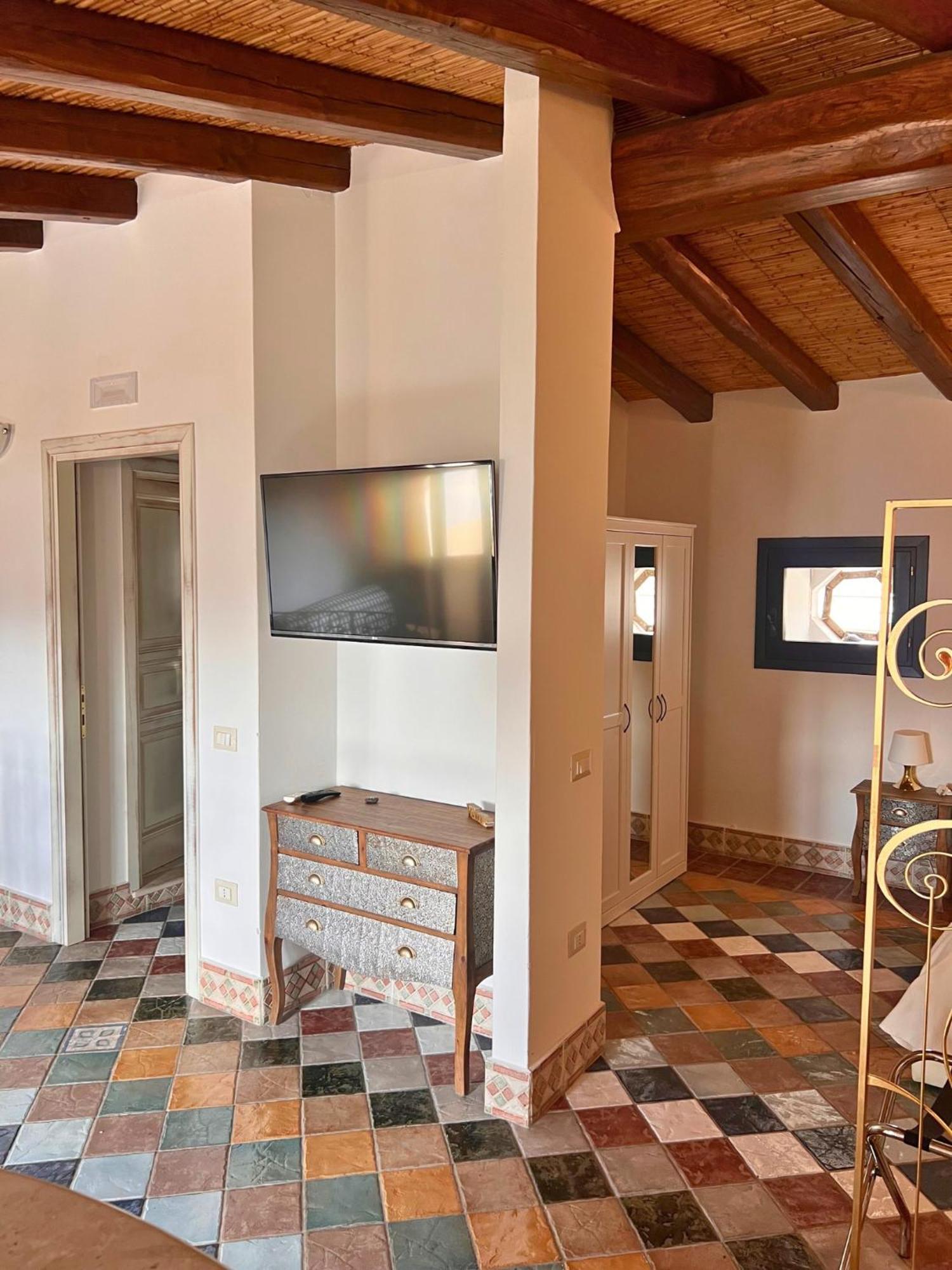 Ogliastra Luxury Apartment - Ajpsardinia Tortolì Buitenkant foto